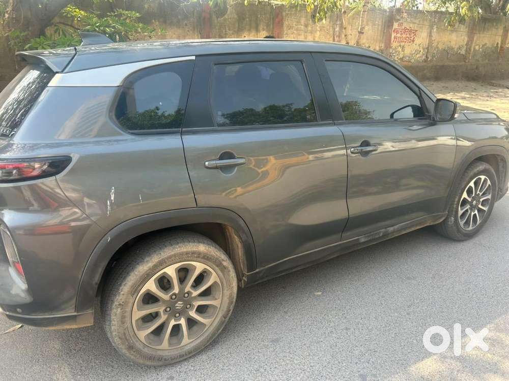 Maruti Suzuki Grand Vitara 2023 Petrol Well Maintained