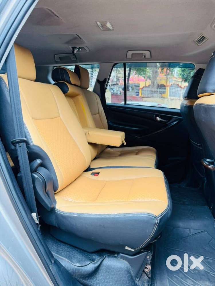 Toyota Innova Crysta 2.4 G Mt, 2019, Diesel