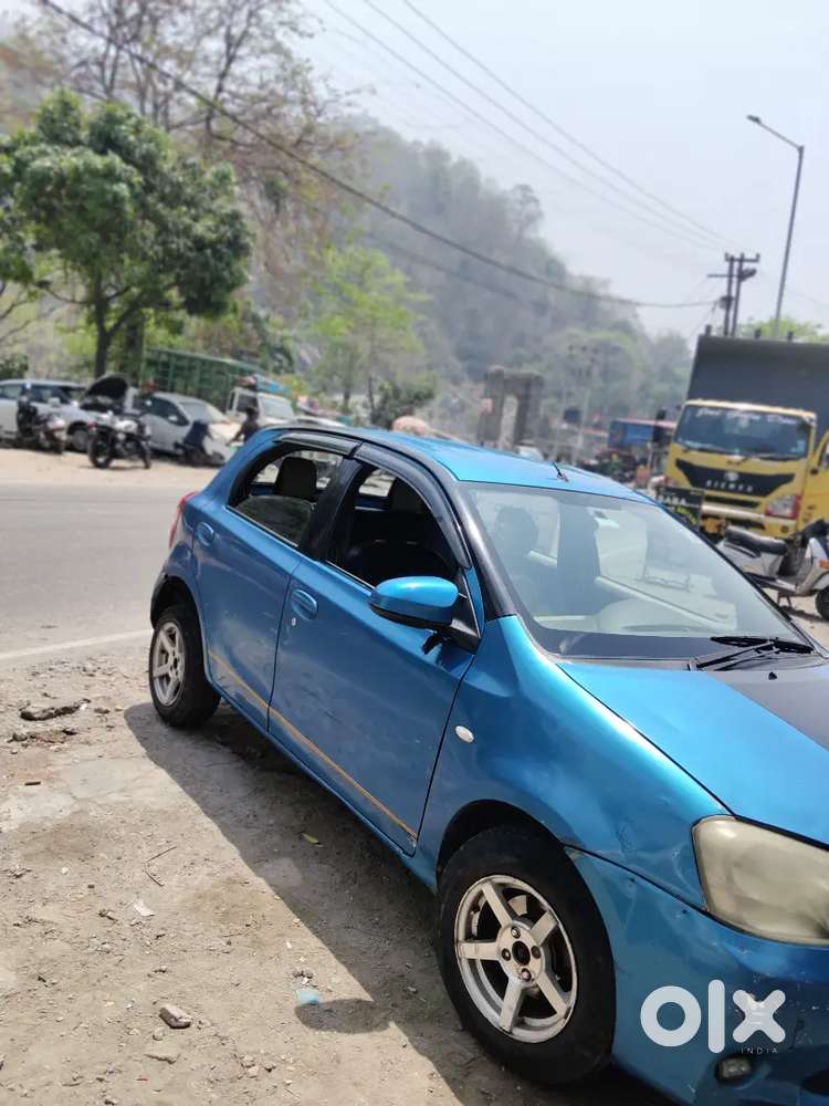 Toyota Etios Liva 2013