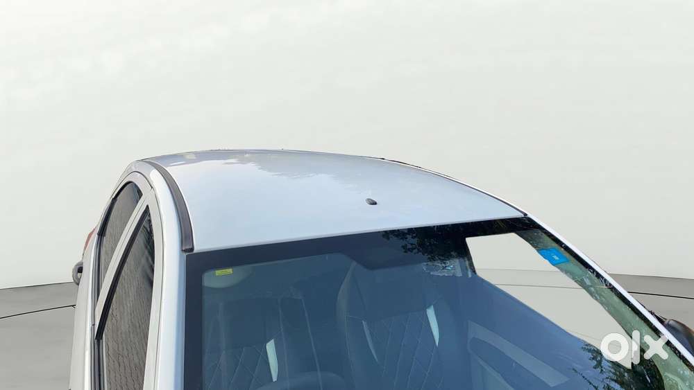 Tata Tiago Xe, 2017, Petrol