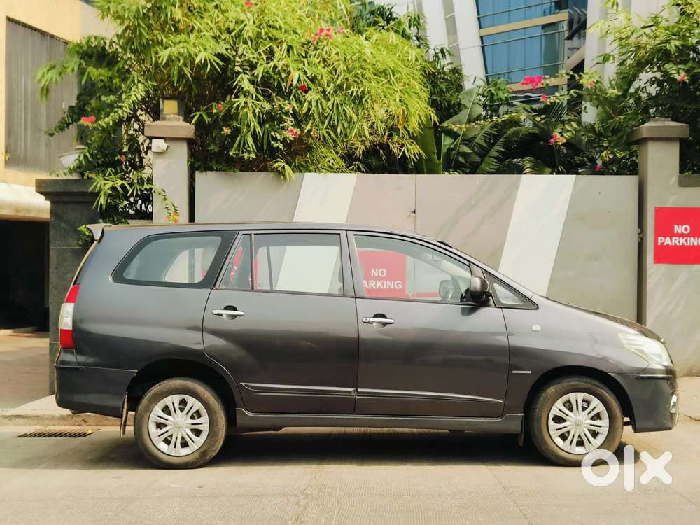 Toyota Innova 2.5 G (diesel) 7 Seater Bs Iv, 2015, Diesel