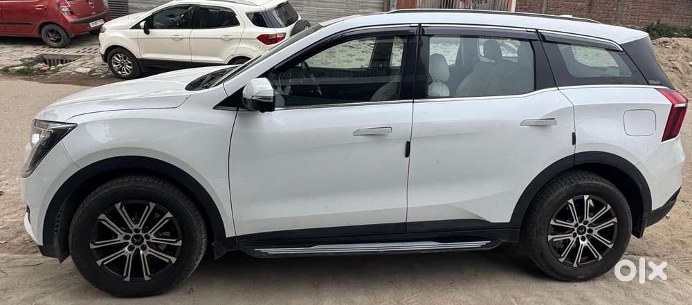 Mahindra Xuv700 Ax7l 6 Str At, 2024, Petrol
