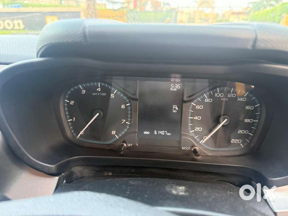 Tata Altroz 1.2 Xt, 2022, Petrol