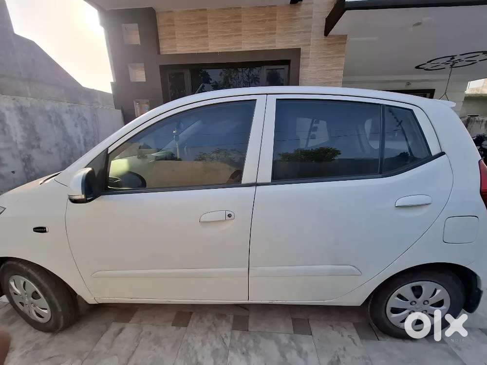 Hyundai I10 2012 Petrol 75000 Km Driven