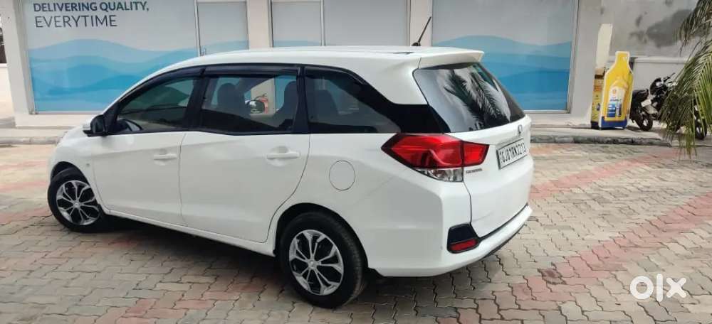 Car Honda Mobilio White Colour Diesel