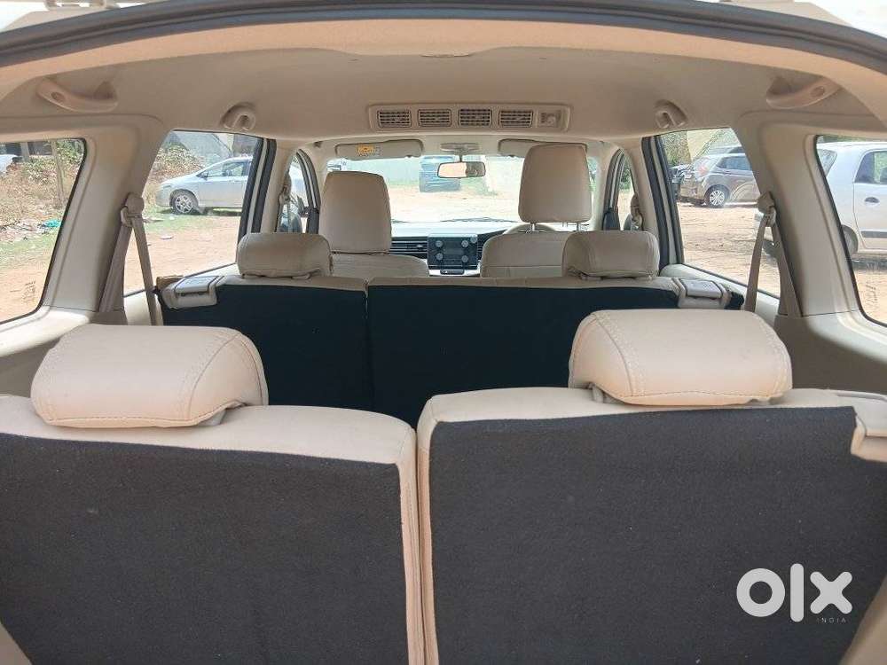 Maruti Suzuki Ertiga Zxi At Petrol, 2019, Petrol