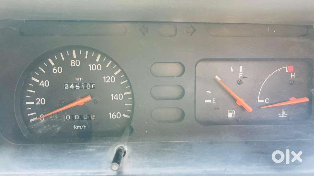 Toyota Qualis 2000 Diesel Well Maintained