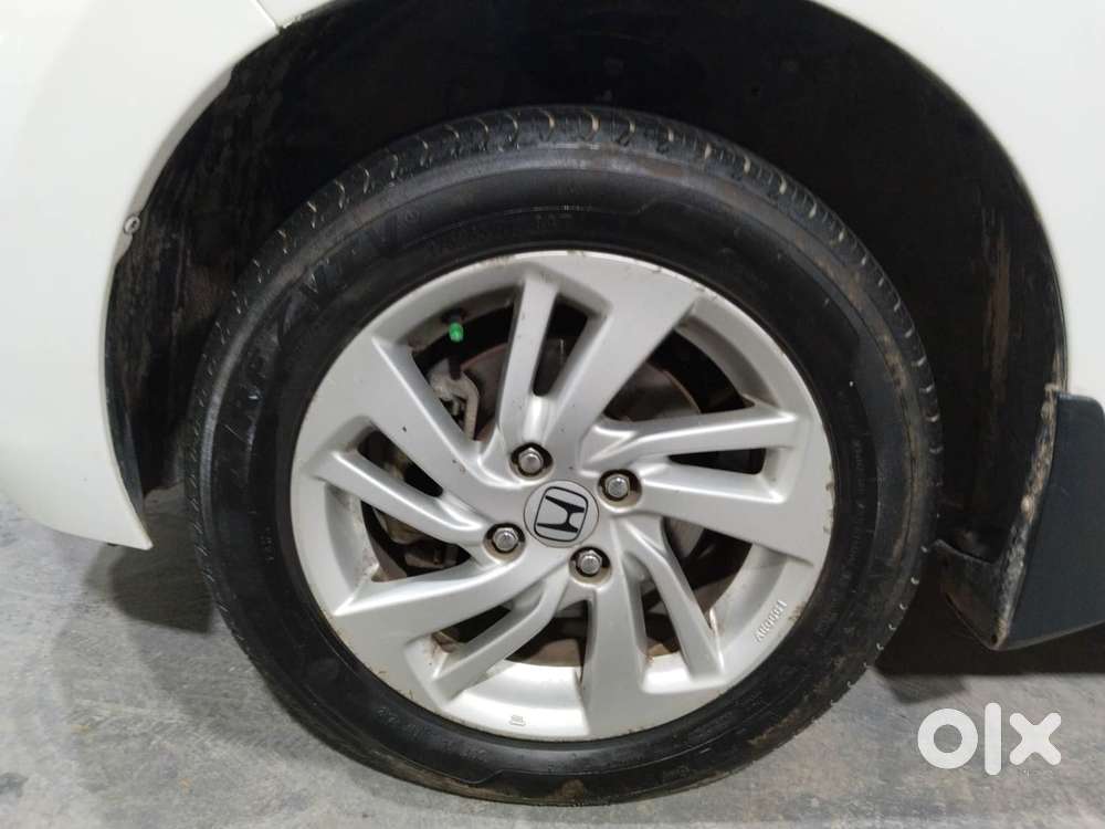 Honda Jazz [2020-2023] 1.2 Vx I-vtec Mt, 2016, Petrol