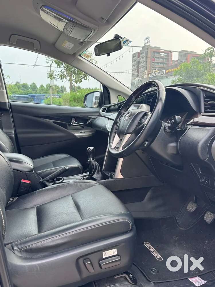 Toyota Innova Crysta [2020-ongoing] 2.4 Zx 7 Str, 2022, Diesel