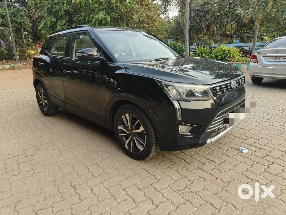 Mahindra Xuv300 W8 Option Dual Tone Diesel, 2021, Diesel