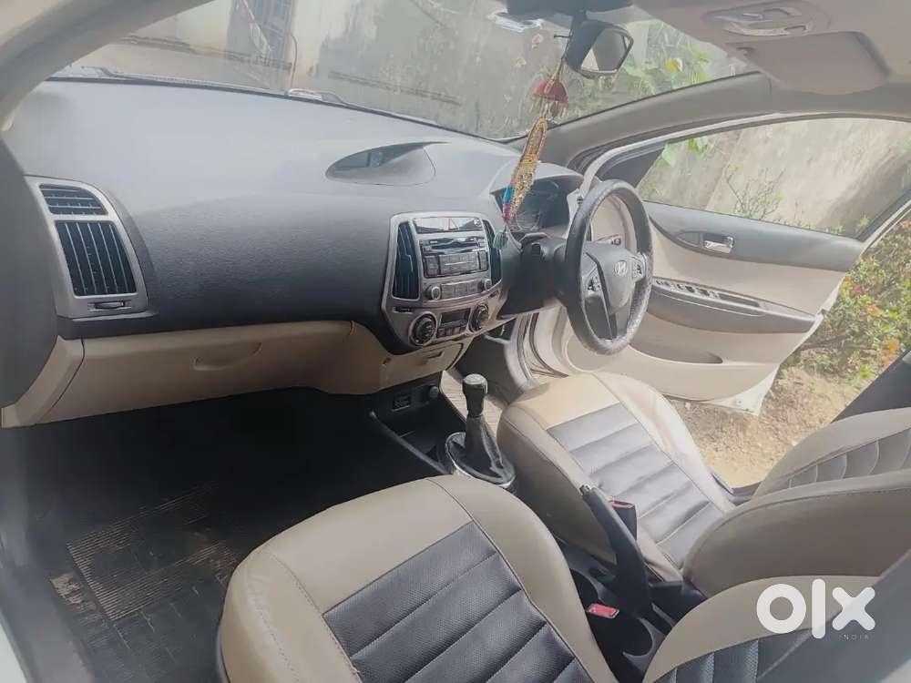 Hyundai I20 Sportz 2013 Manual