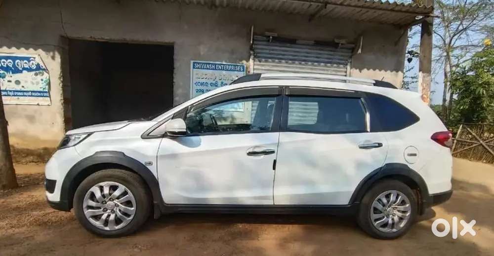 Honda Brv 7 Seater Car