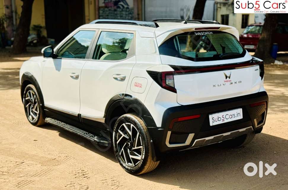 Mahindra Xuv 3xo Ax7l 1.2 Petrol At (pg), 2024, Petrol