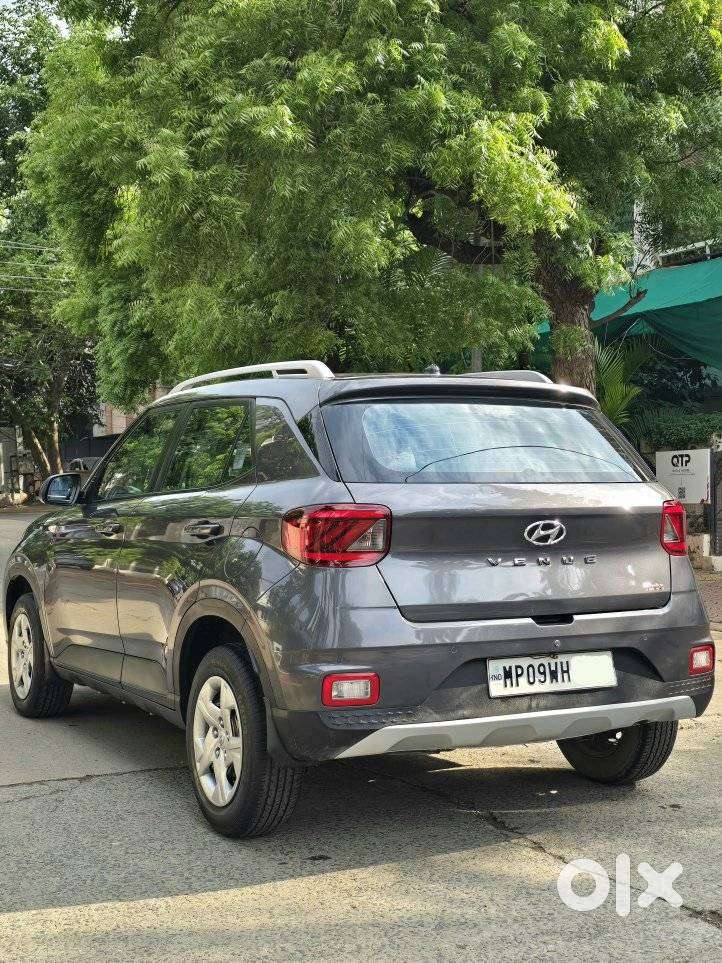 Hyundai Venue S Turbo Dct, 2021, Petrol