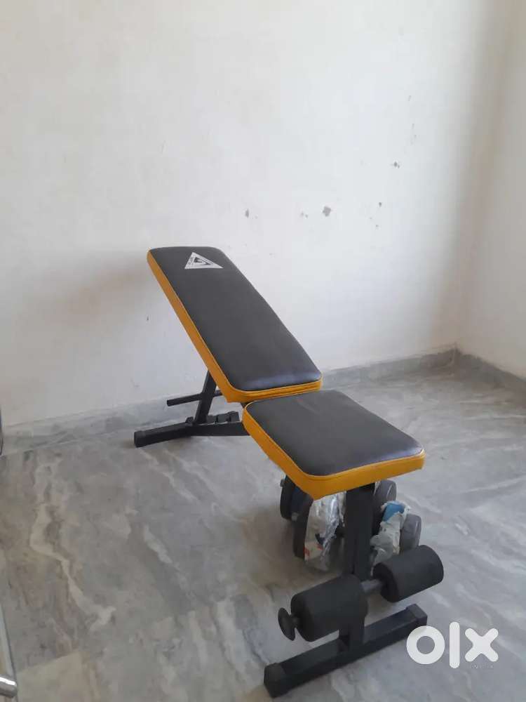 Adjustable bench for home workout