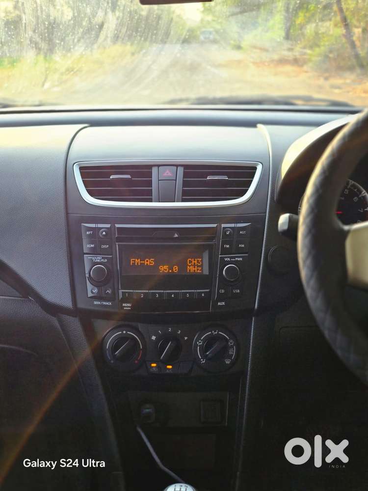 Maruti Suzuki Swift Vxi, 2014, Petrol