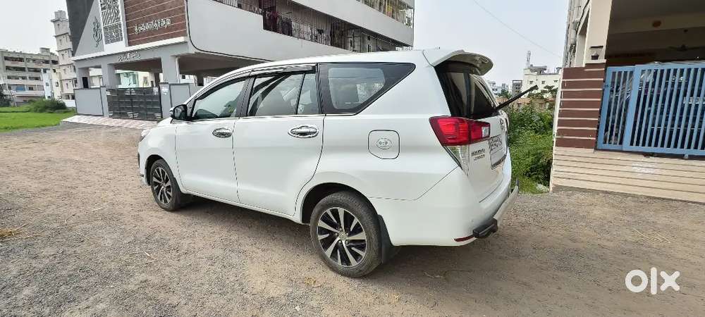 Toyota Innova Crysta 2022 Petrol 30000 Km Driven