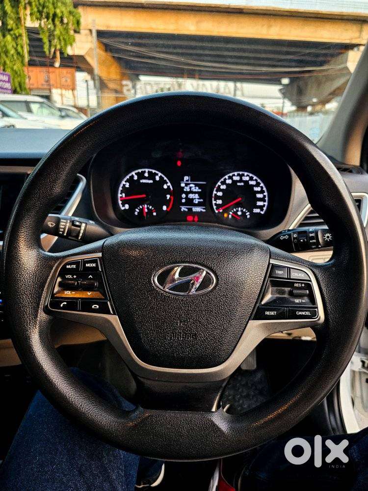 Hyundai Verna Vtvt 1.6 At Ex, 2018, Petrol