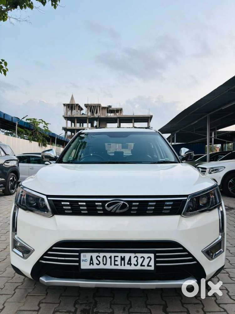 Mahindra Xuv300 W8, 2020, Petrol