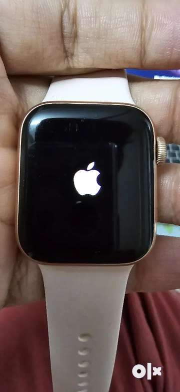 Apple watch se 40 gold hot sale