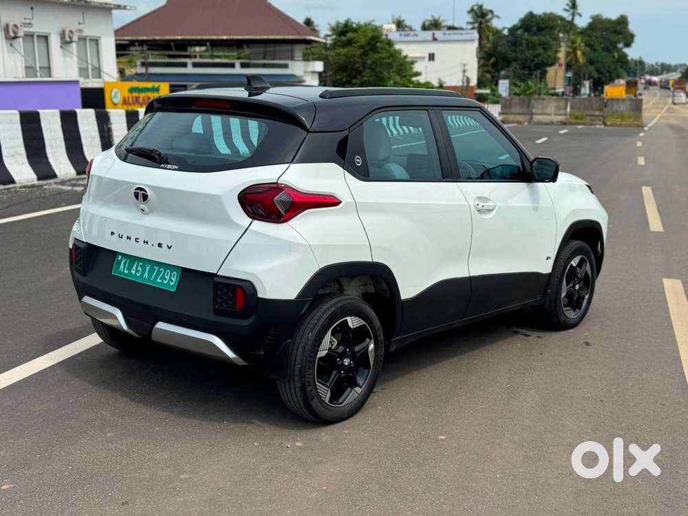Tata Punch Ev Empowered Plus Lr, 2024, Electric
