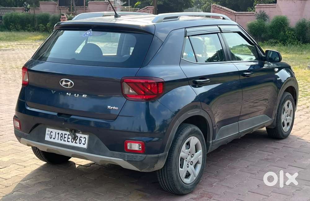 Hyundai Venue S Turbo Dct, 2019, Petrol
