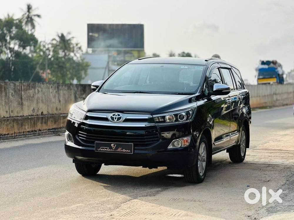 Toyota Innova Crysta 2.8z Automatic, 2017, Diesel