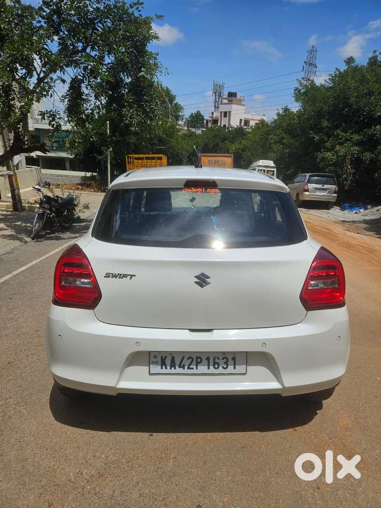 Maruti Suzuki Swift Vxi + Manual, 2024, Petrol