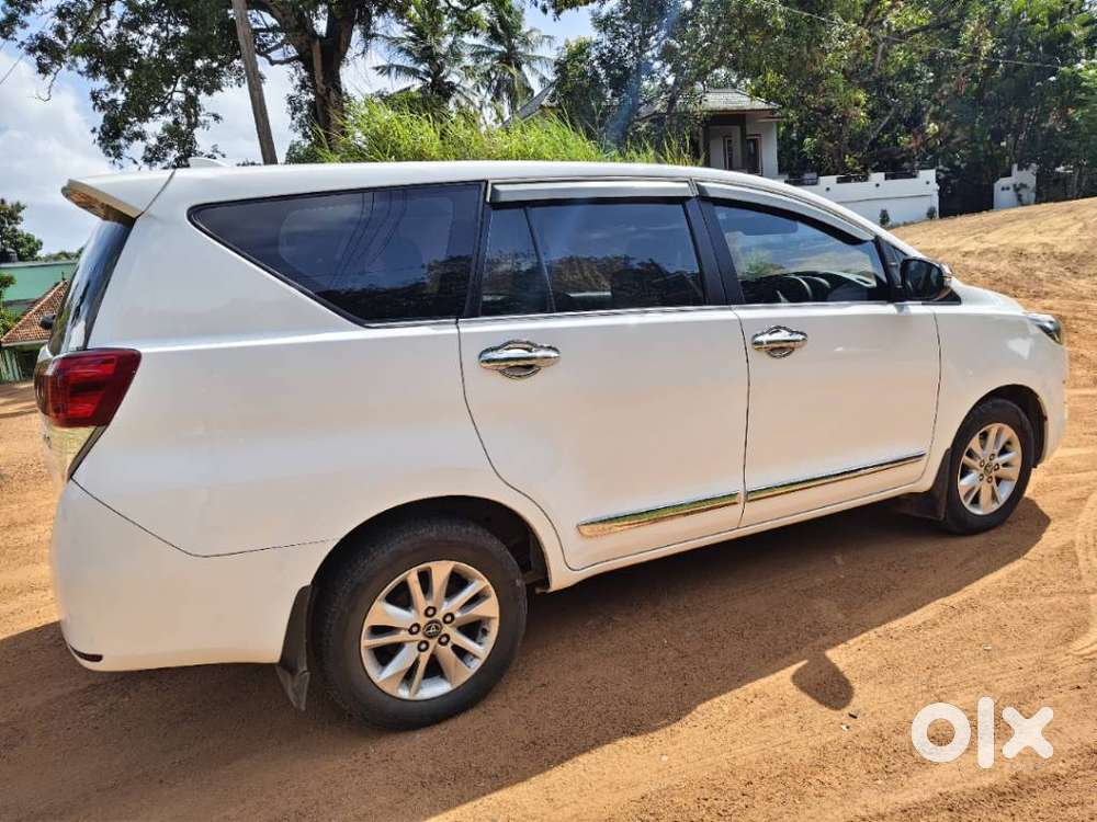 Toyota Innova Crysta 2.4 G Mt 8s, 2018, Diesel