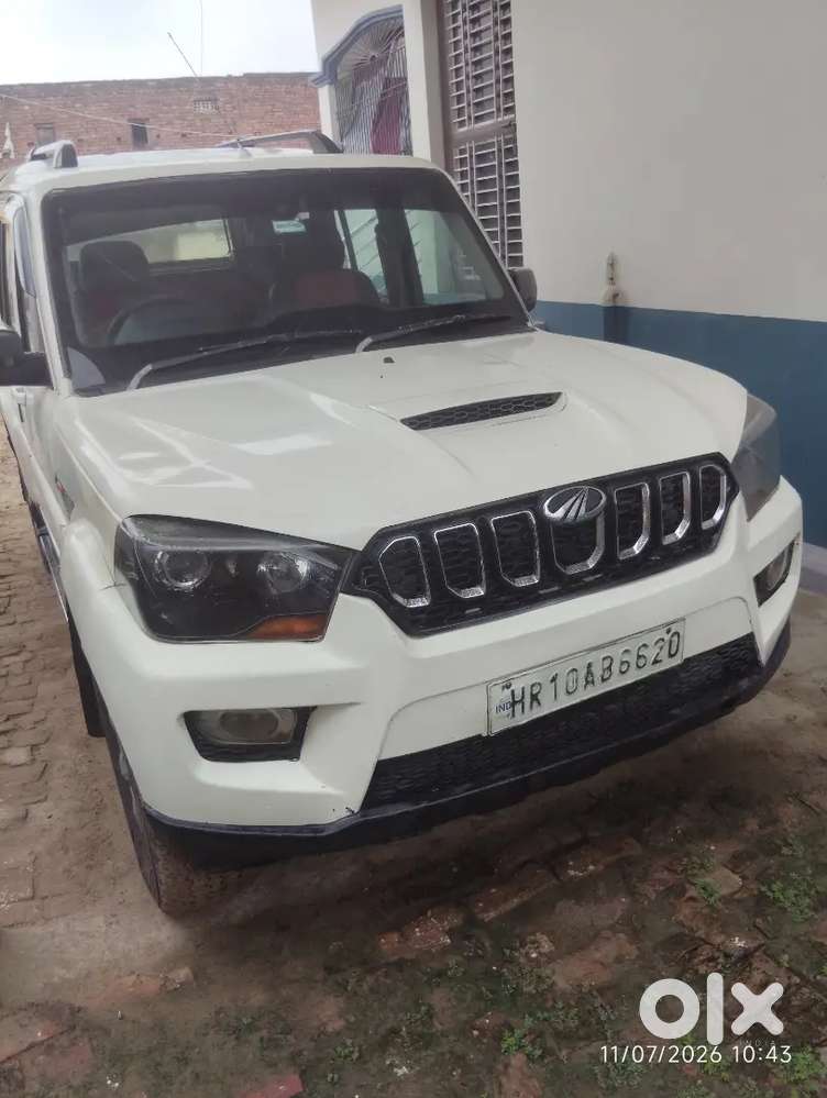 Mahindra Scorpio S6 2017 Diesel Manual