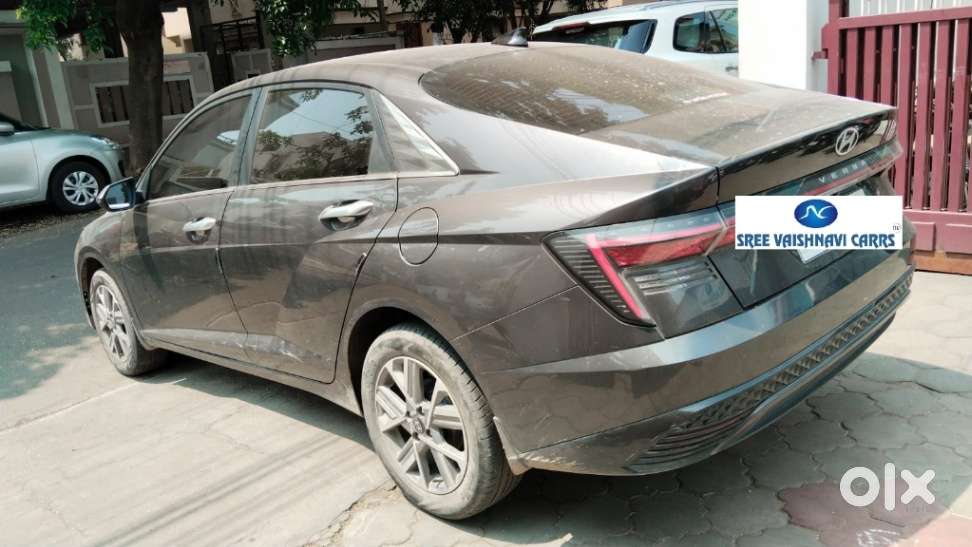 Hyundai Verna 1.5 Sx (o) Ivt, 2023, Petrol