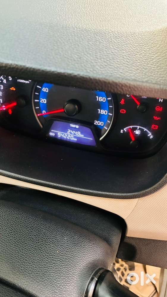 Hyundai Xcent Petrol 2015