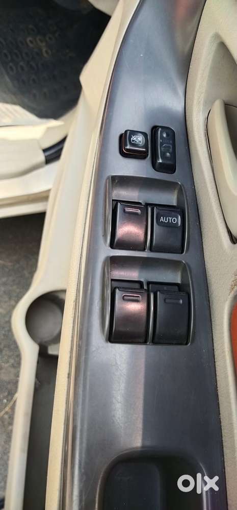 Toyota Innova 2.5 G (diesel) 8 Seater, 2011, Diesel