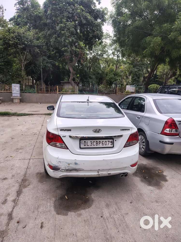 Hyundai Verna 2011