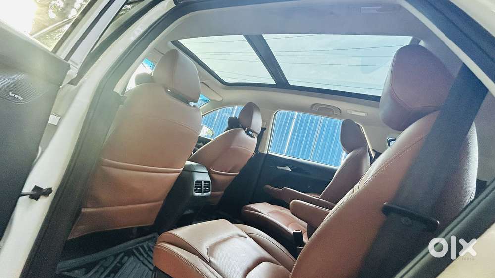 Mg Hector Plus Sharp Pro 2.0 Turbo Diesel 6 Str Dual Tone, 2021, Die..