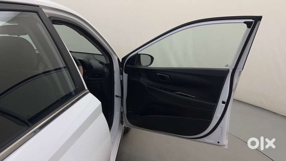 Hyundai New I20 1.2 Asta (o) Ivt, 2023, Petrol