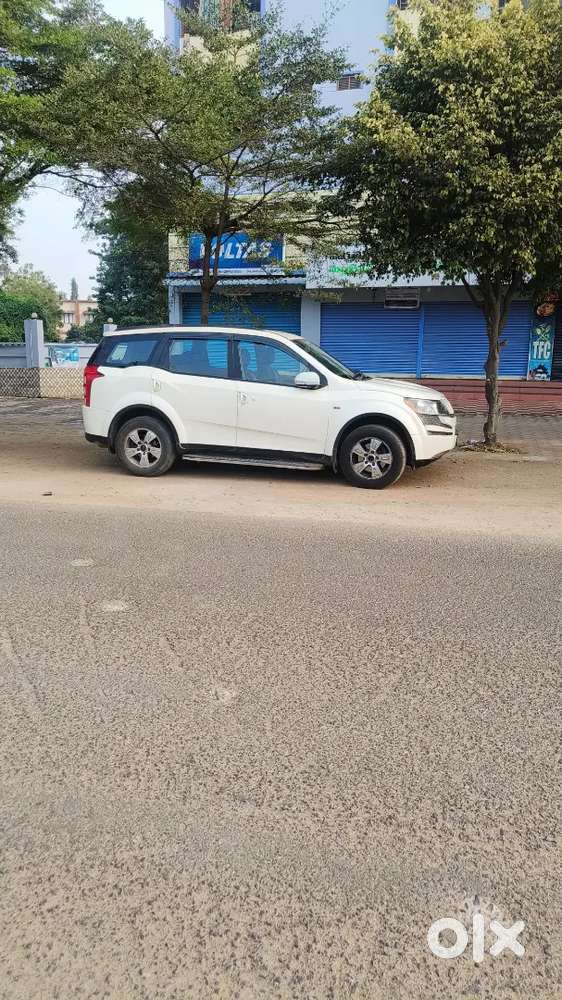 Mahindra Xuv500 2013 Diesel 90000 Km Driven
