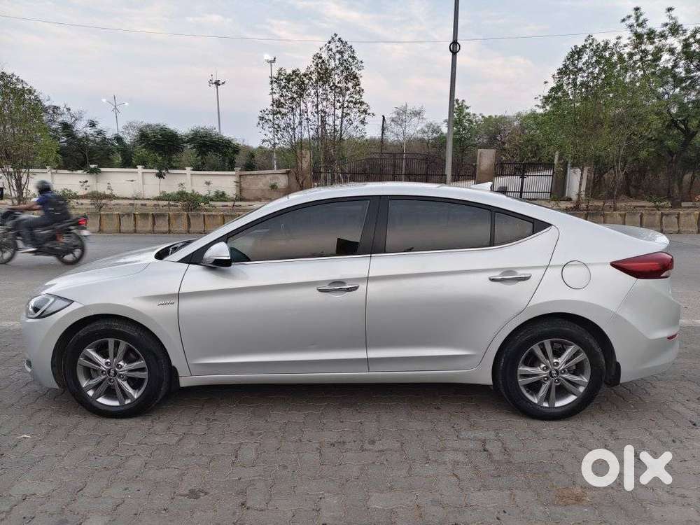 Hyundai Elantra 1.6 Sx Option At, 2017, Petrol
