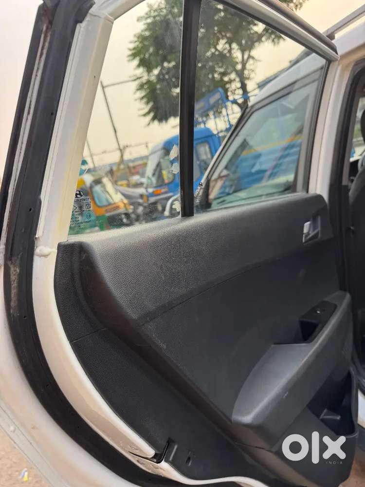 Sale My Creta In Nikol Ahmedabad 
Dealer And Company Stay Away