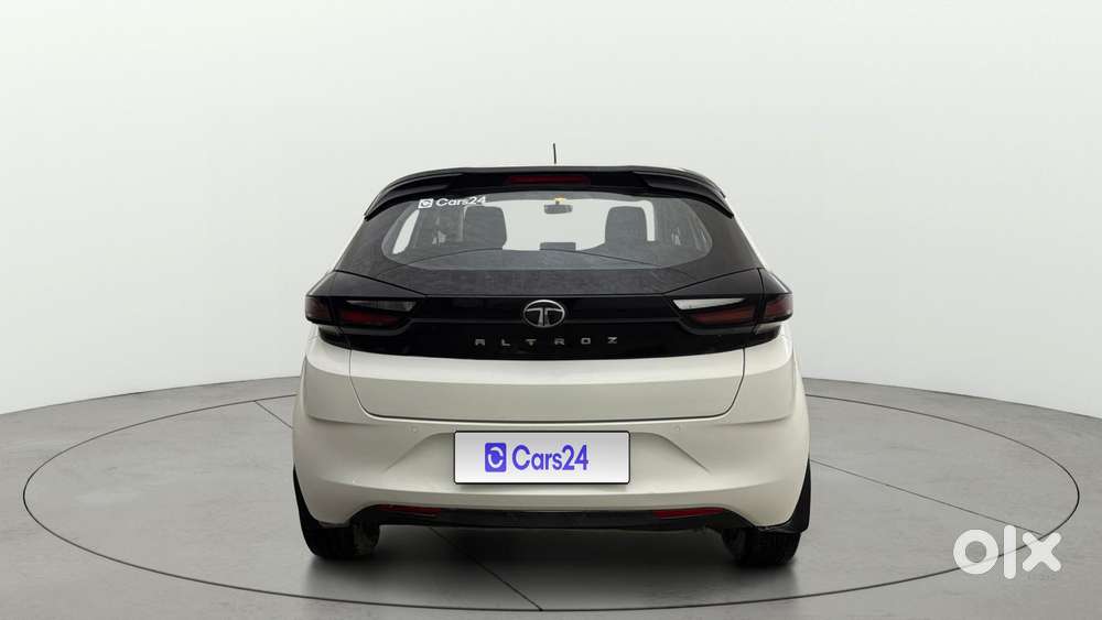 Tata Altroz 1.2 Xe, 2021, Petrol