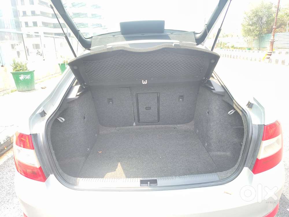 Skoda Octavia 1.8 Elegance Tsi At, 2015, Petrol