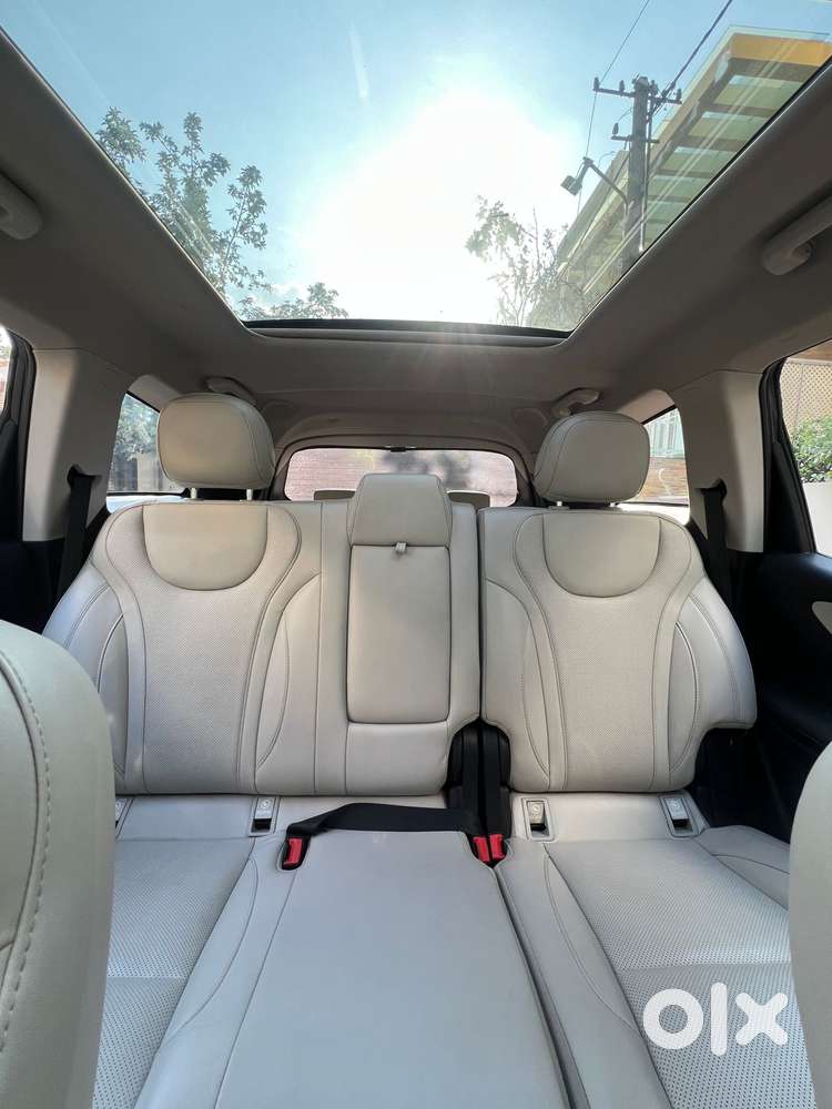 Mahindra Xuv700 Ax7 Luxury Pack Awd, 2024, Diesel