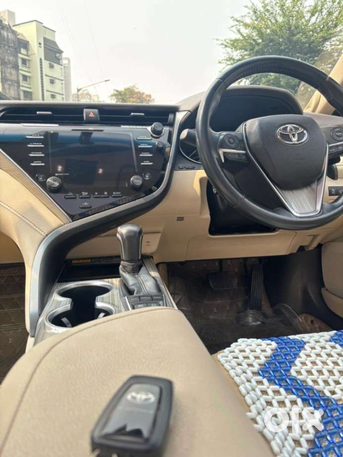 Toyota Camry, 2020, Petrol