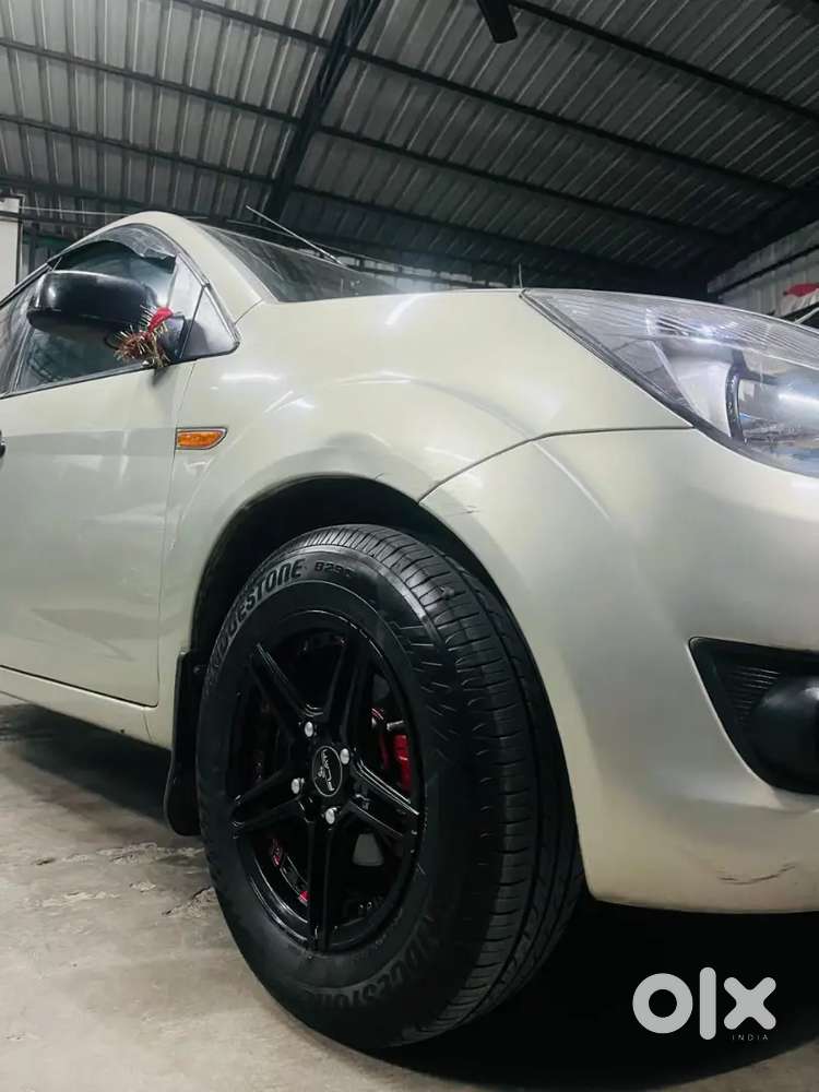 Ford Figo 2011 Petrol 65000 Km Driven