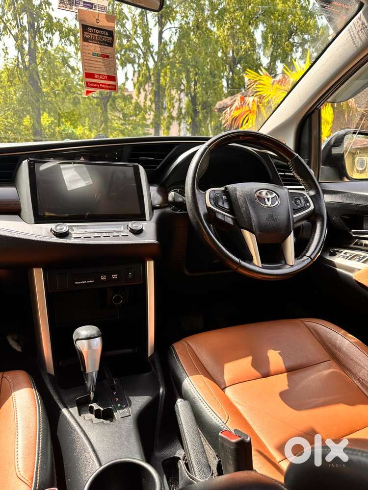 Toyota Innova Crysta 2.8z Automatic, 2017, Diesel