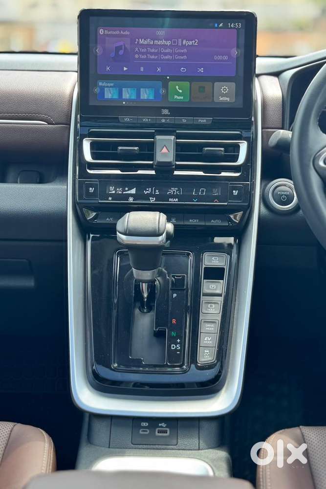 Toyota Innova Hycross 2.0 Zx (o) Hybrid 7 Str, 2024, Petrol