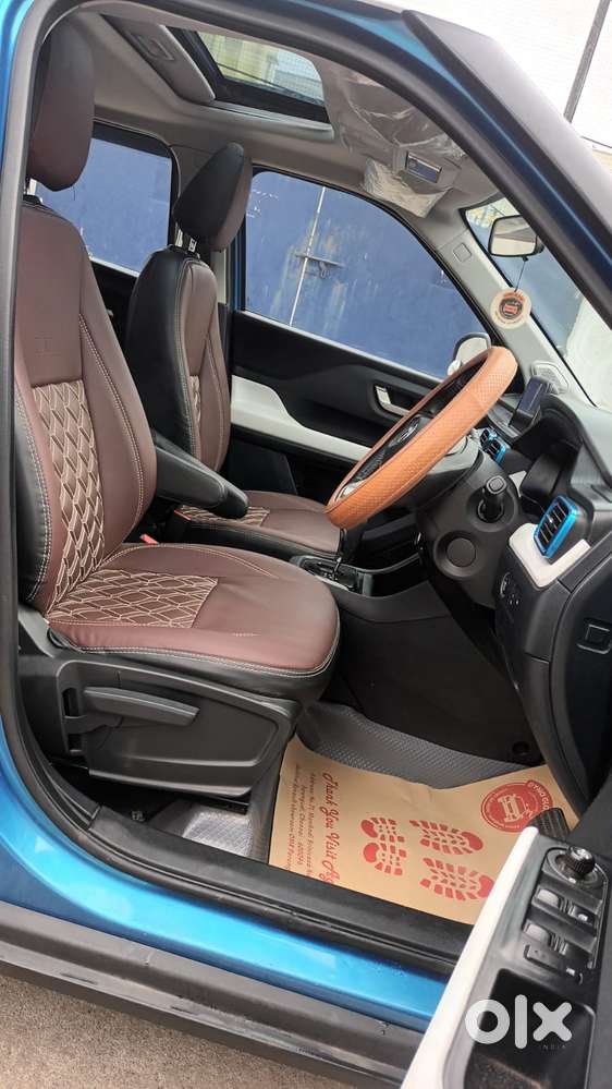 Tata Punch 1.2 Revotron Creative Amt Dual Tone, 2023, Petrol