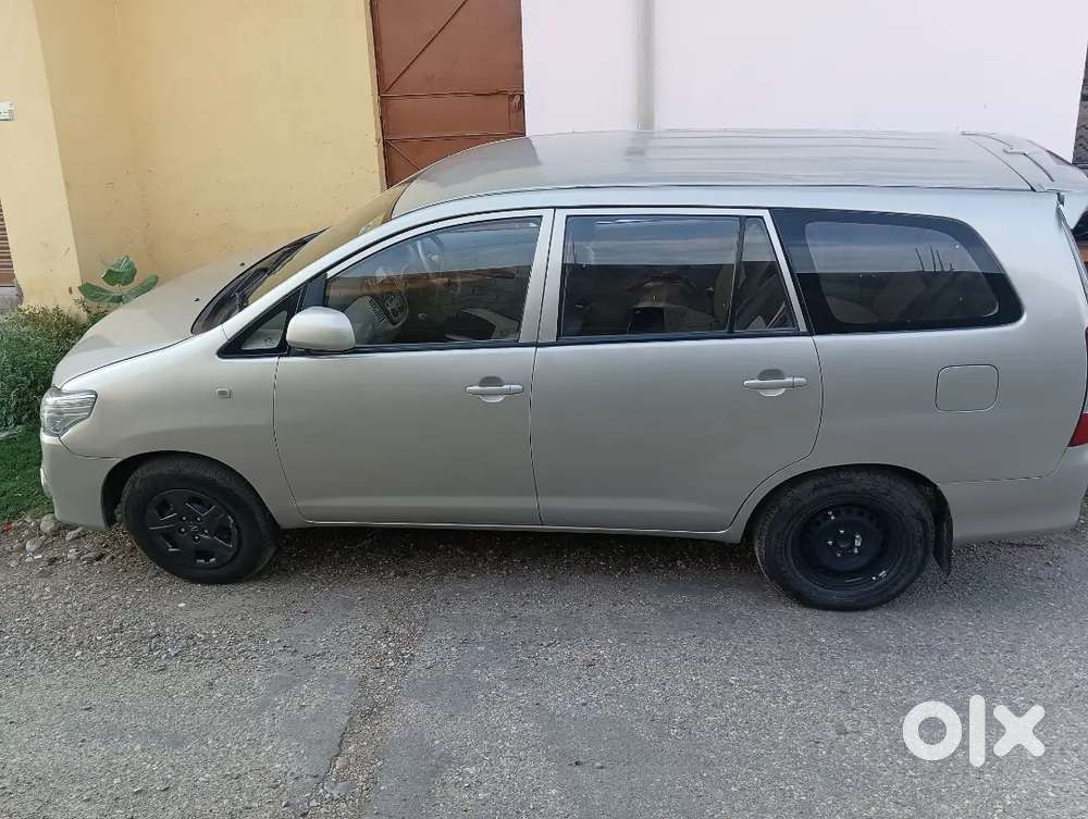 Toyota Innova 2013 Diesel 181385 Km Driven