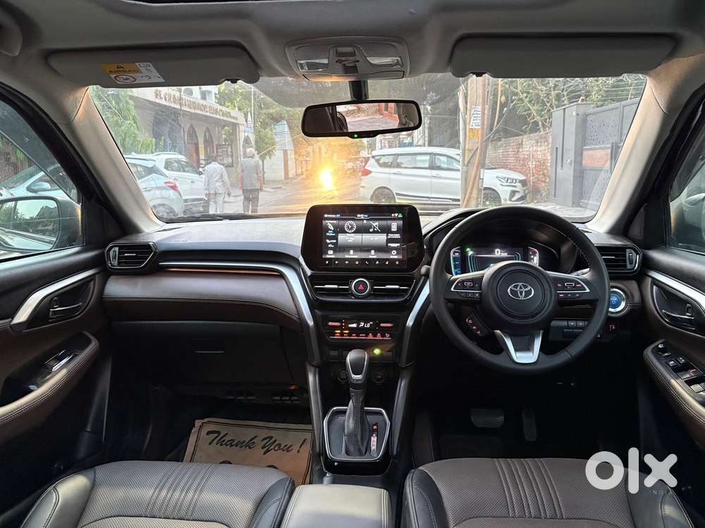 Toyota Urban Cruiser Hyryder 1.5 V Hybrid, 2025, Cng & Hybrids