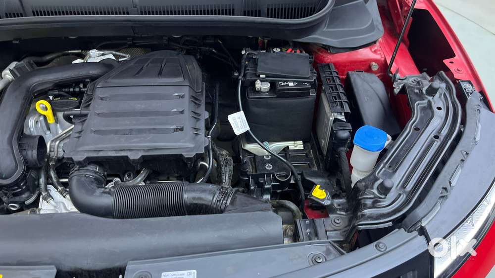 Skoda Kylaq Signature, 2025, Petrol